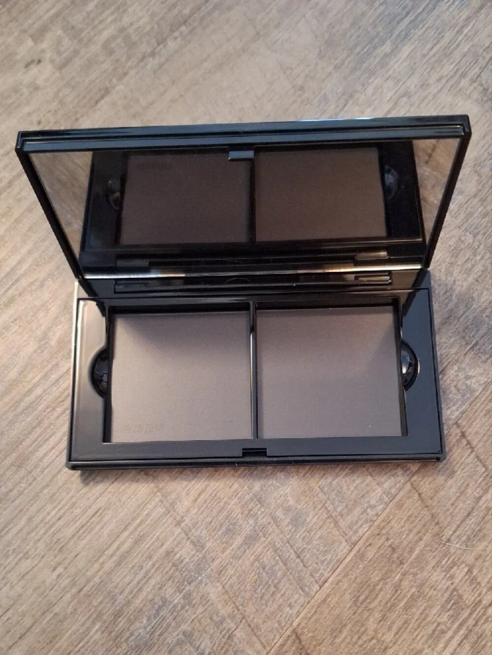 Mary Kay Perfect Palette Compact in Black